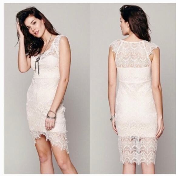 NWT Free People Peekaboo Scalloped Lace Sleeveless Slip Dress Cream Size XSmall - Picture 1 of 9